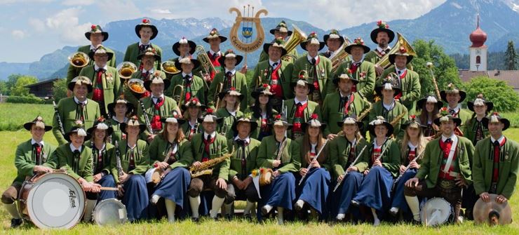Platzkonzert der Bundesmusikkapelle Oberlangkampfen