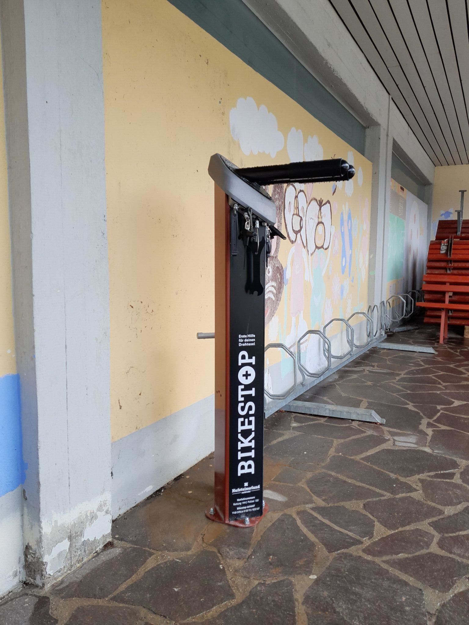 Bike Stop - Schwimmbad Erl